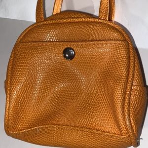 Old Navy Purse Pocket Book Handle Zip Up Side Snap Pocket Orange small